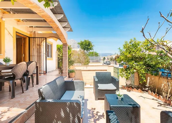 Velo Villa W/ A/C, Free Wi-Fi & Pool Near Benidorm