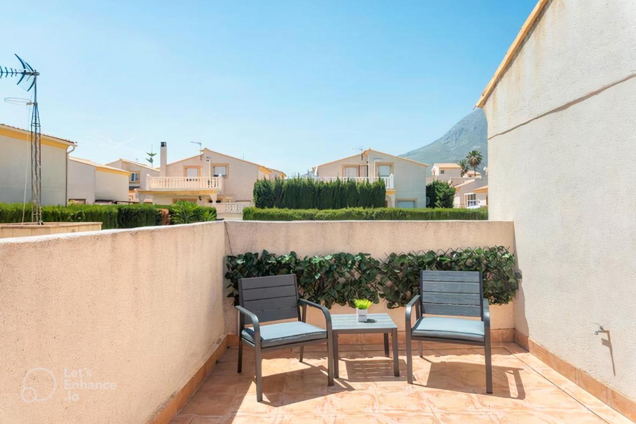 Velo W/ A/c, Free Wi-fi & Pool Near Benidorm Villa Polop