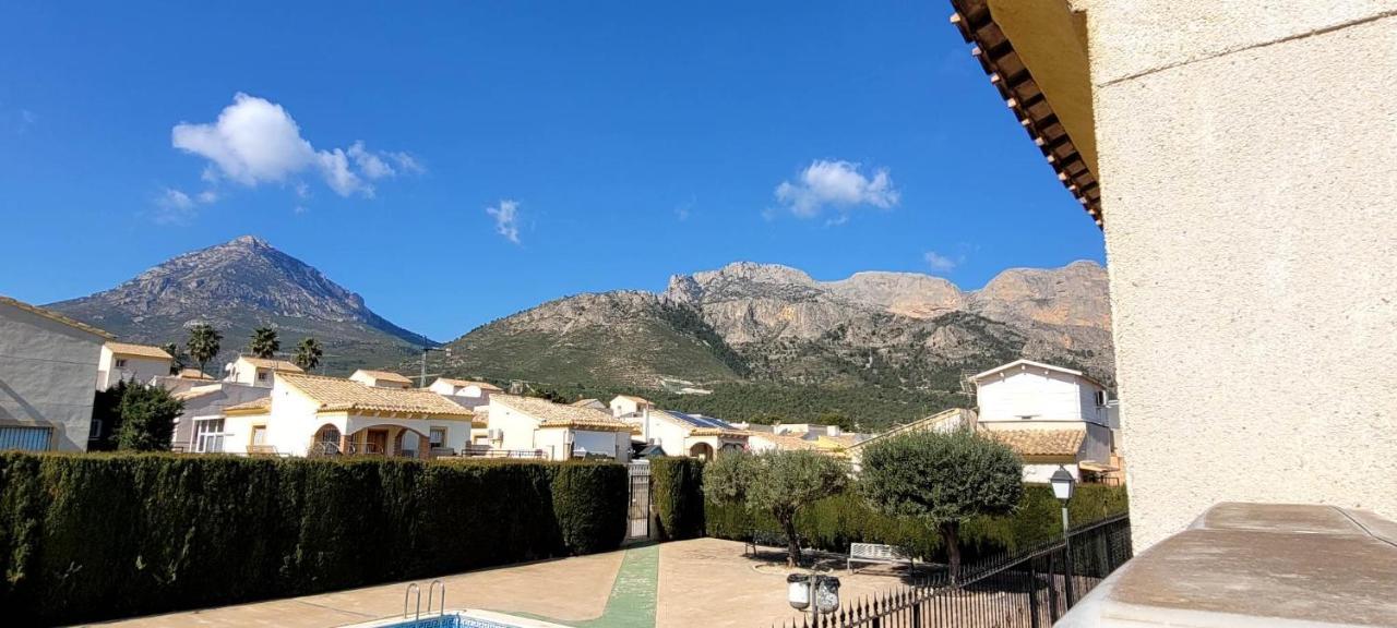 Villa Velo W/ A/c, Free Wi-fi & Pool Near Benidorm *